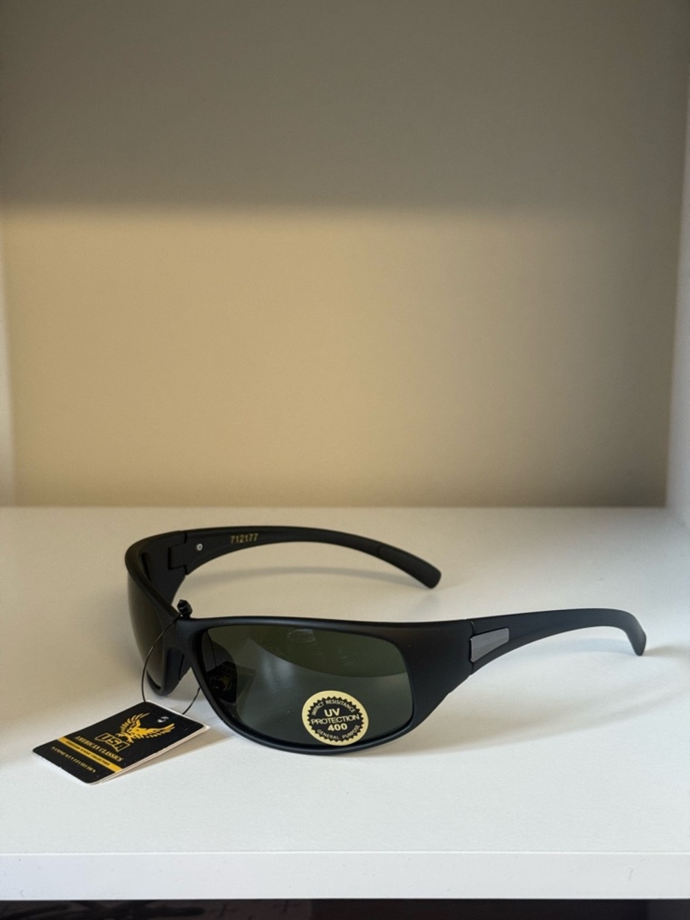 Black Wraparound UV400 Sunglasses for Women - Polarized Style